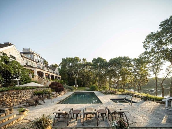 835 Old Post Road, Cotuit